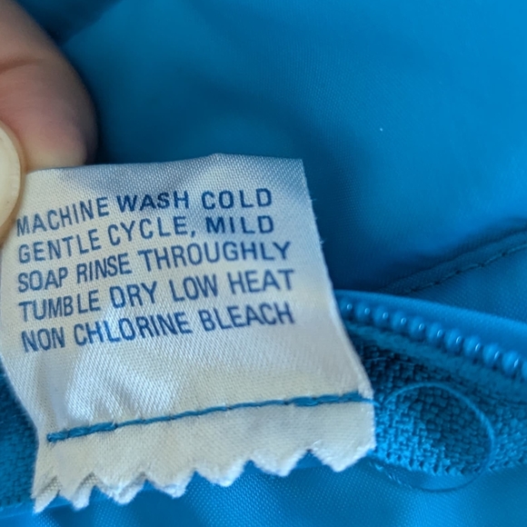 Vintage 90s Puffer Jacket - Picture 10 of 14